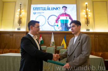 Olimpiai bajnokát köszöntötte a Debreceni Egyetem