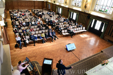 Debreceni Kardiológiai Napok: középpontban az új gyógyszerek és a robotika 