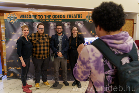Kredit és katarzis: meghódította a hallgatókat az oDEon Színházi esték