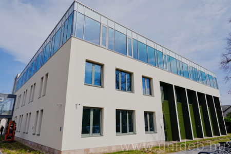 A megújult épület kívülről