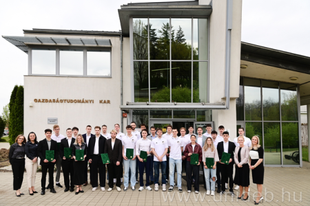 Együtt a Gazdaságtudományi Karért Ösztöndíj 260413