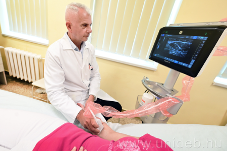 Korszerű ultrahang-technológia segíti a stroke-on átesett betegek rehabilitációját Debrecenben