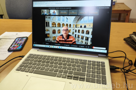 Az online konferencia megnyitója, Szabadfalvi József