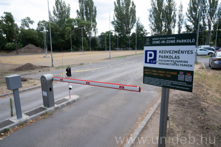 Új parkoló a Kenézy Campuson